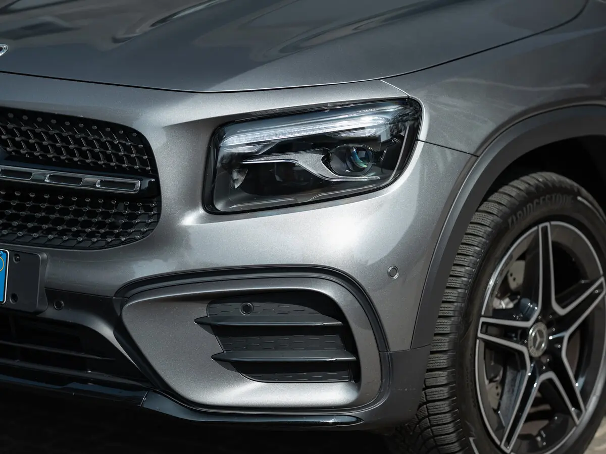 Mercedes-Benz GLB I (X247) Рестайлинг Внедорожник 5 дв. — 照片 11