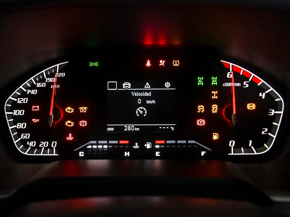 Changan Kaicene F70 I Пикап Двойная кабина — photo 8