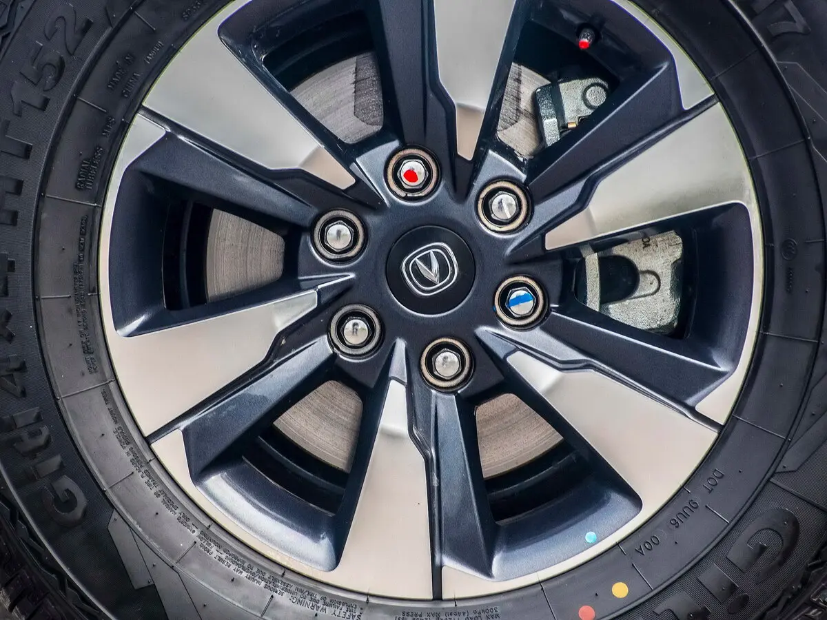 Changan Kaicene F70 I Пикап Двойная кабина — photo 17