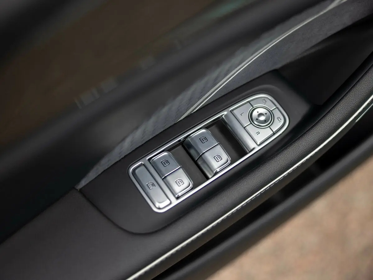 Hongqi H6 2023 – н.в. Лифтбек — сүрөт 31