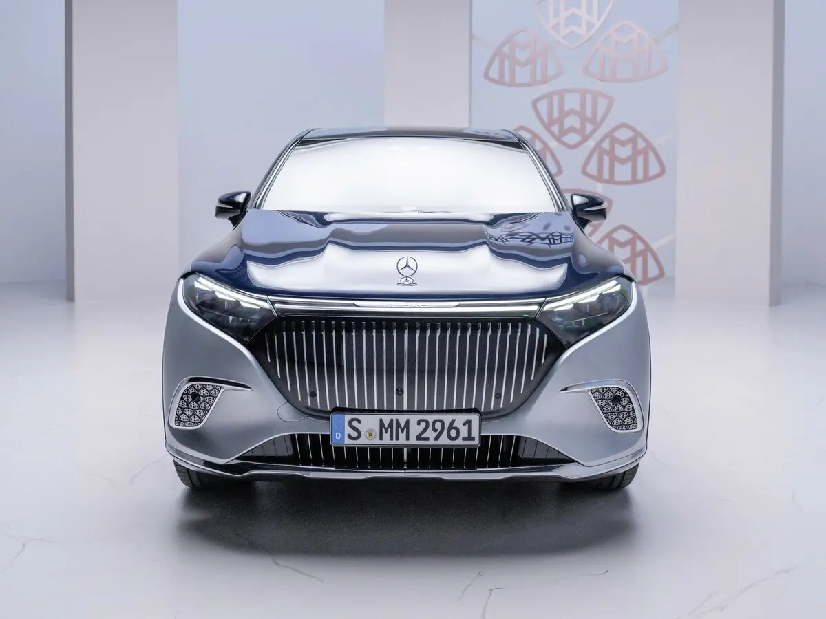 Mercedes-Benz Maybach EQS SUV 2023 – н.в. Внедорожник 5 дв. — сүрөт 3