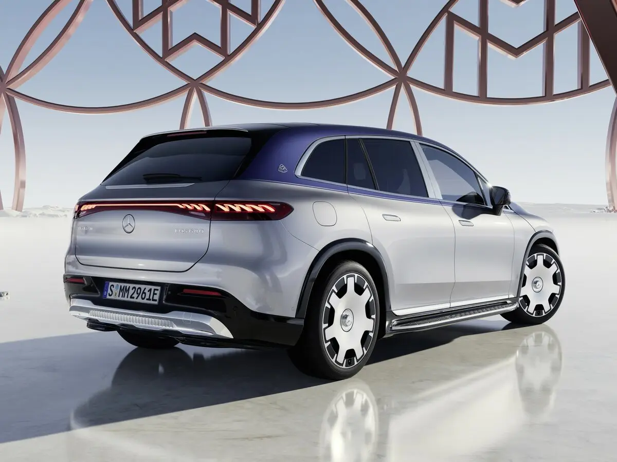Mercedes-Benz Maybach EQS SUV 2023 – н.в. Внедорожник 5 дв. — сүрөт 5