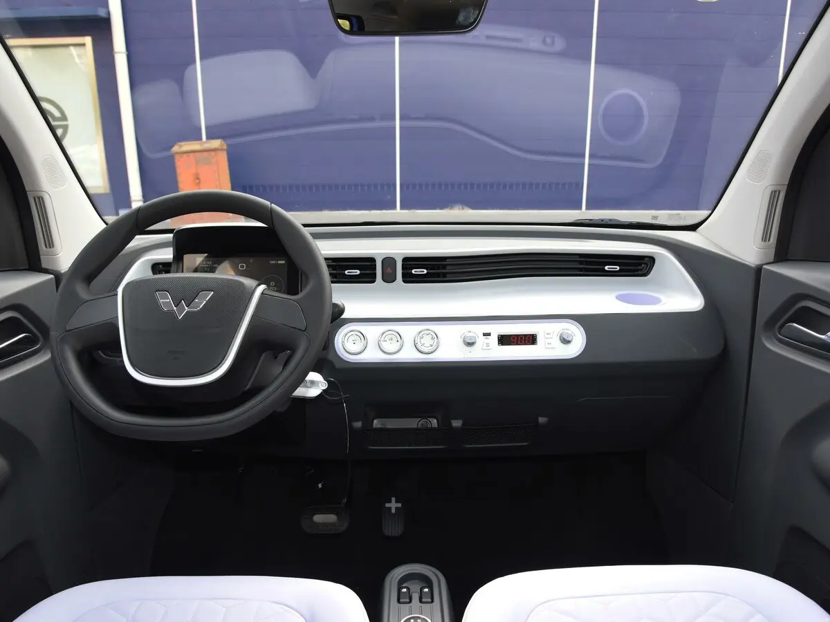 Wuling Mini EV II Хэтчбек 3 дв. — фото 6