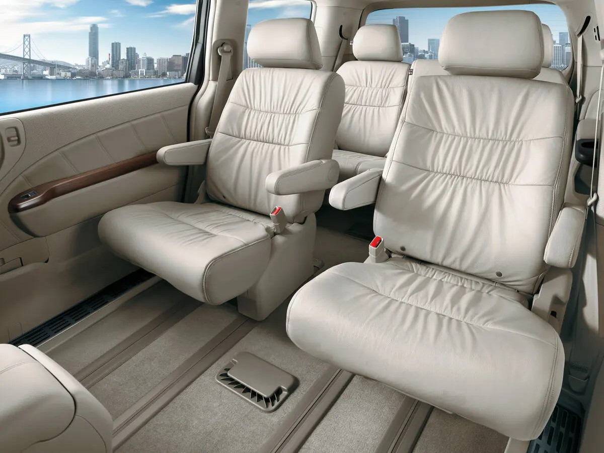 Honda Elysion (China Market) I Минивэн — фото 8