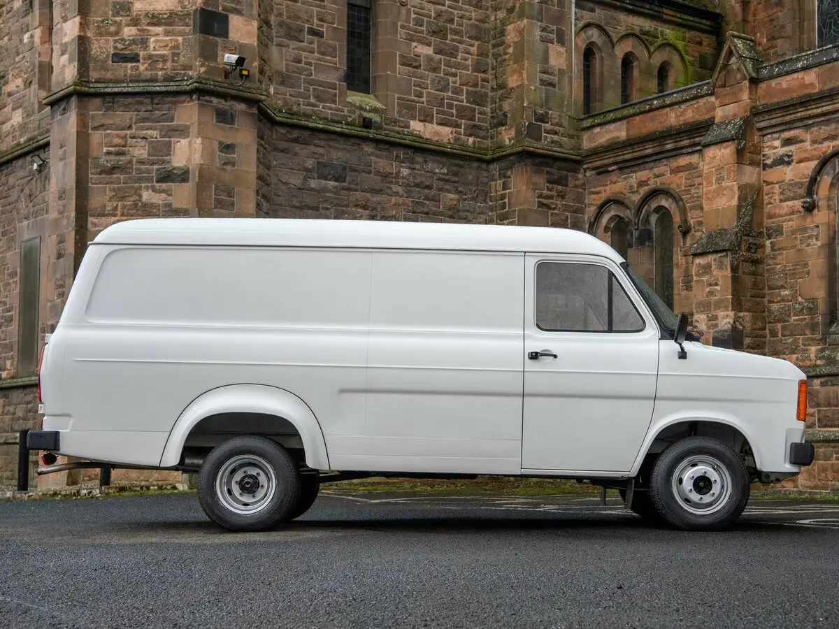 Ford Transit III Фургон — 照片 2