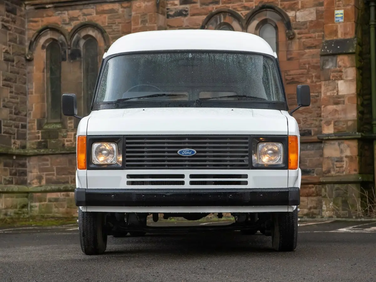 Ford Transit III Фургон — 照片 3