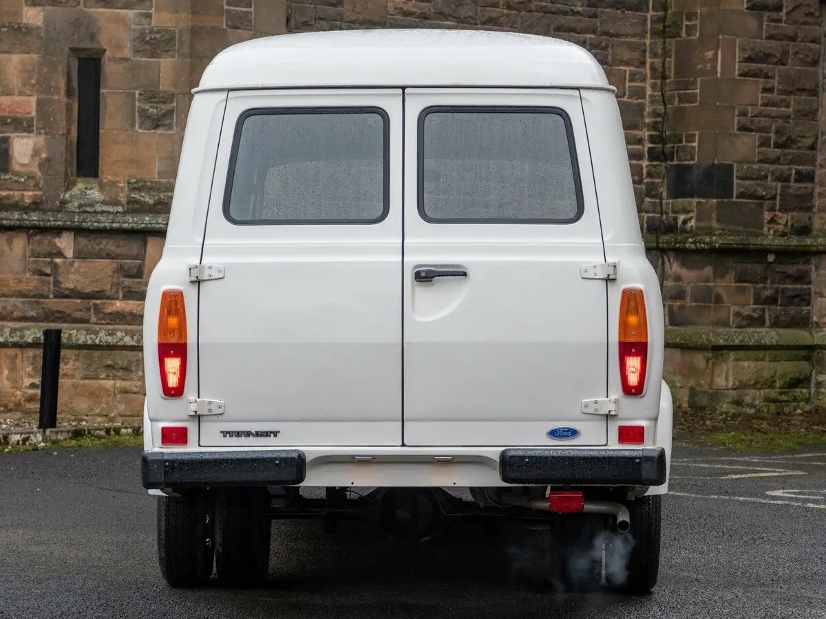 Ford Transit III Фургон — 照片 4