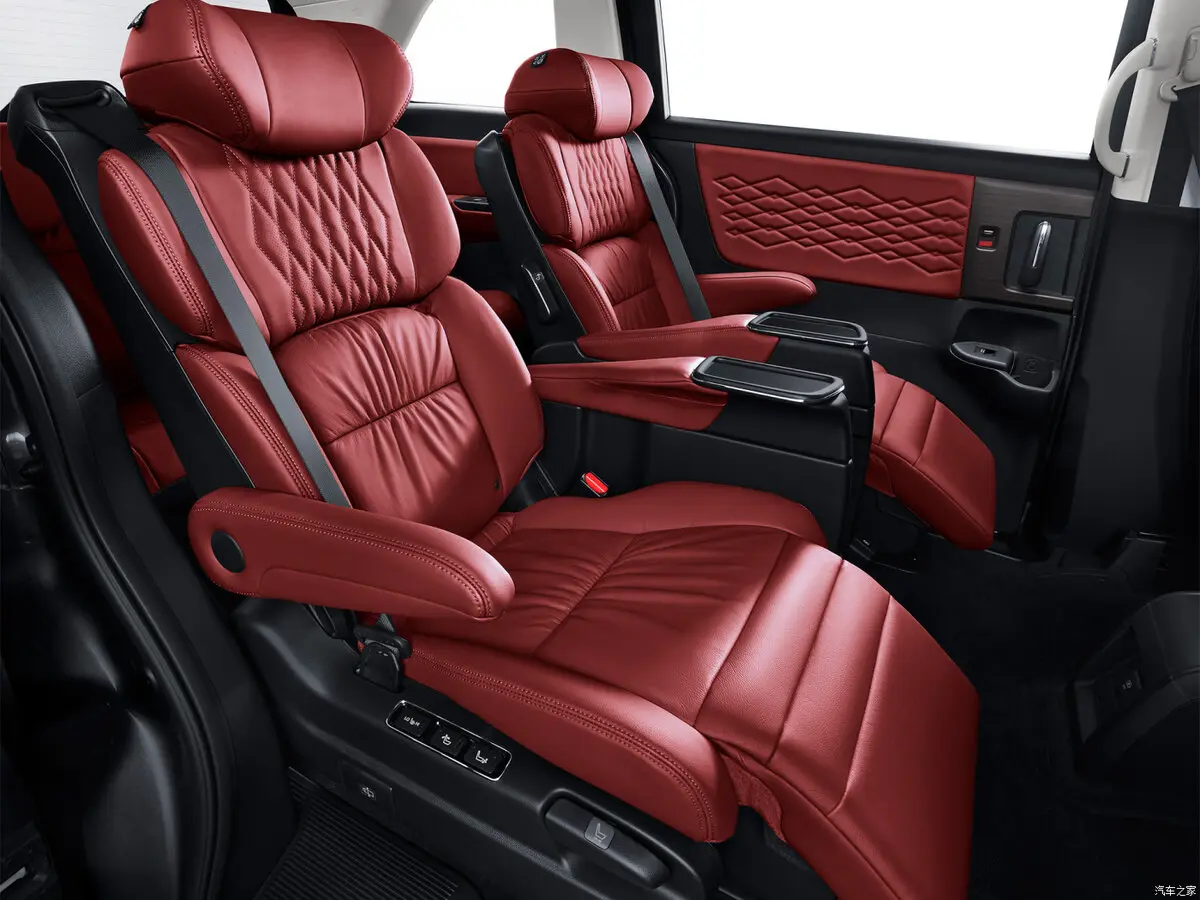 Honda Elysion II Рестайлинг 2 Минивэн — фото 7