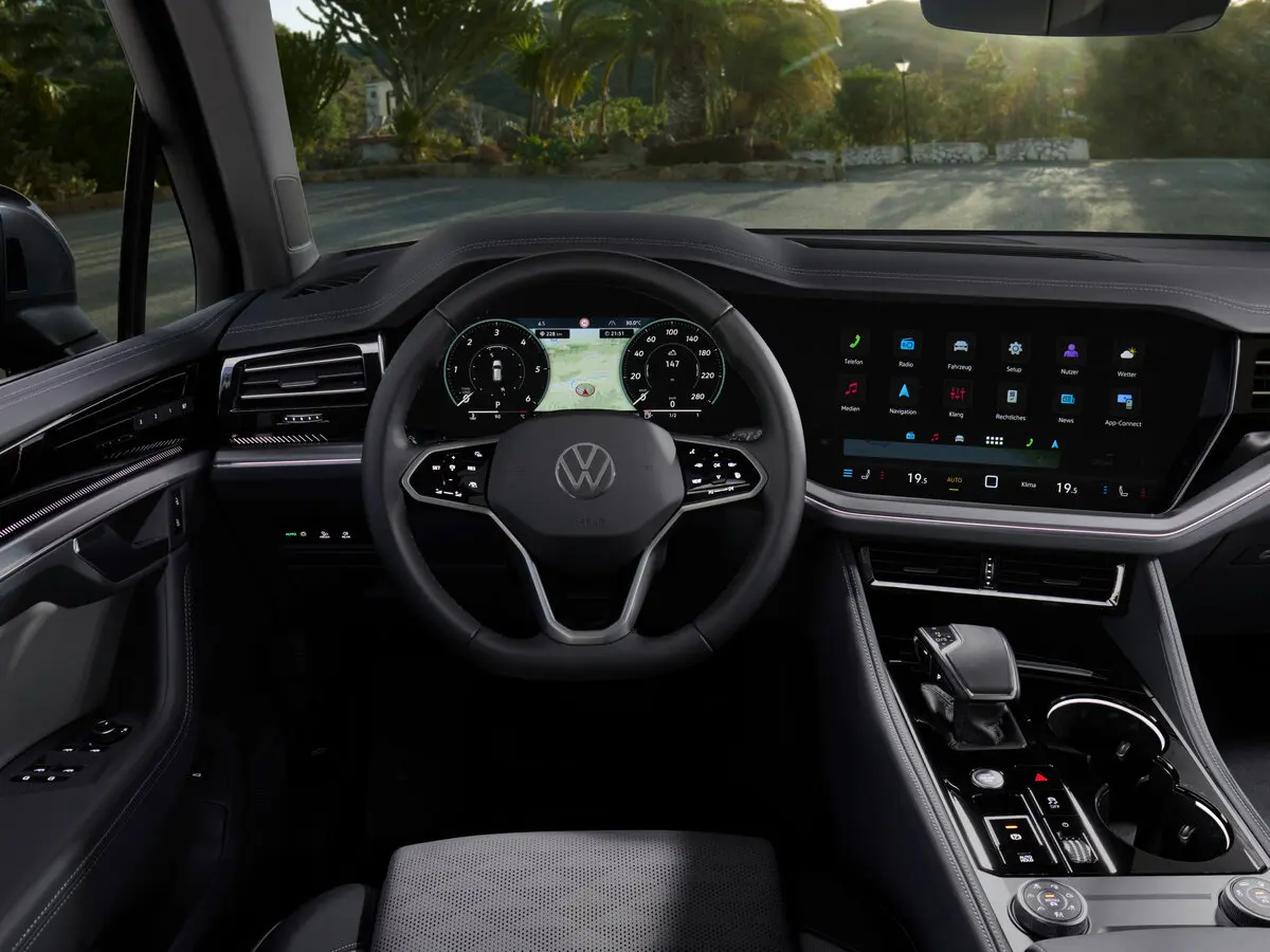 Volkswagen Touareg III Рестайлинг Внедорожник 5 дв. — сүрөт 6