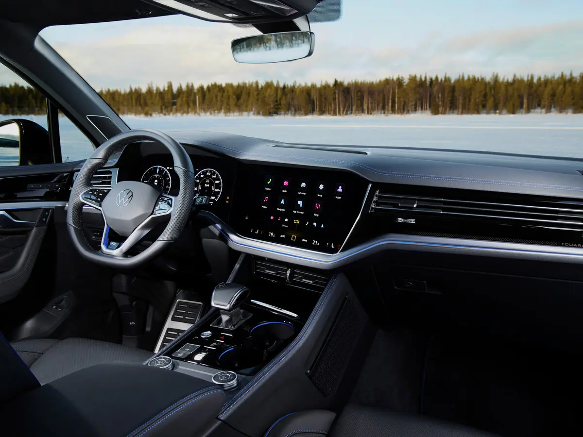 Volkswagen Touareg III Рестайлинг Внедорожник 5 дв. — сүрөт 7