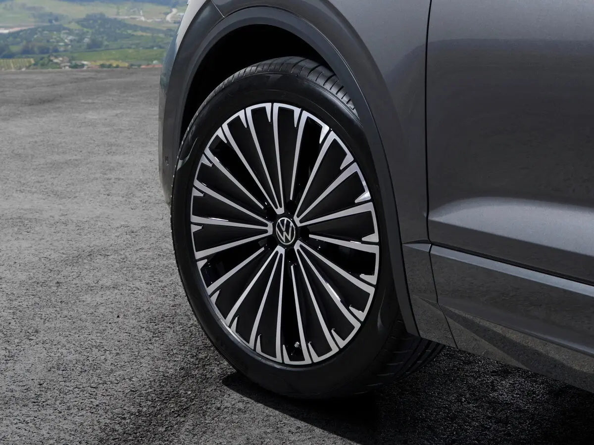 Volkswagen Touareg III Рестайлинг Внедорожник 5 дв. — сүрөт 16