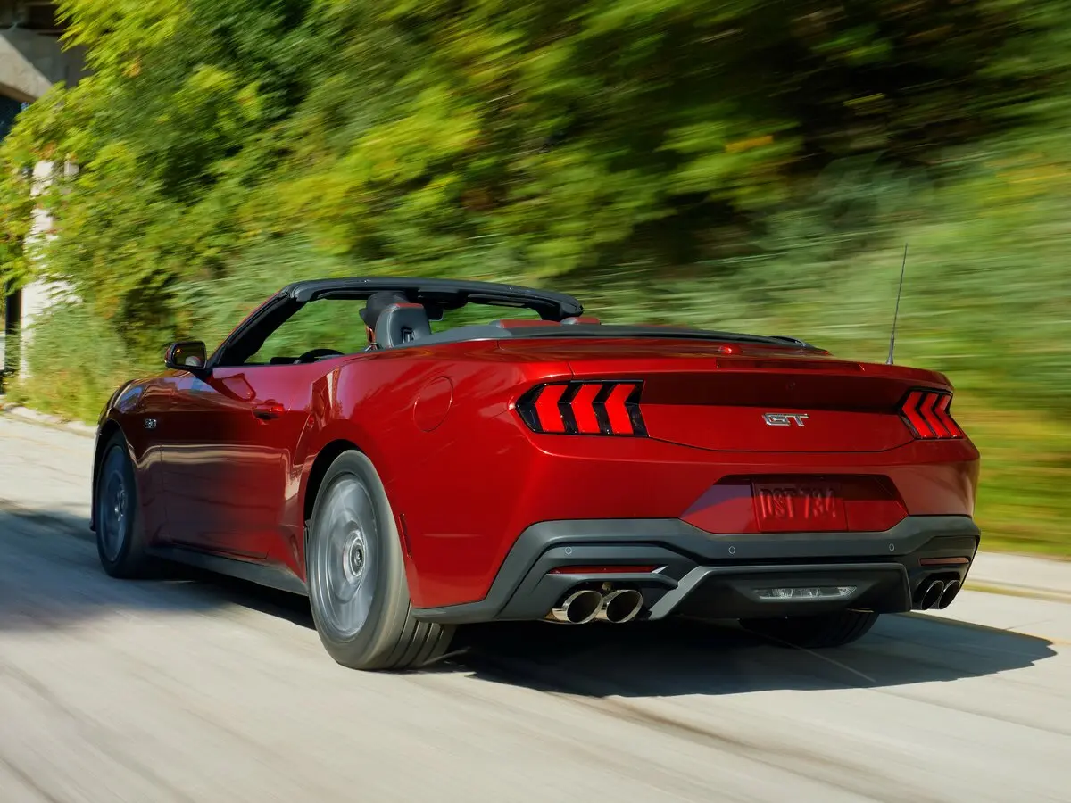 Ford Mustang VII Кабриолет — сүрөт 3