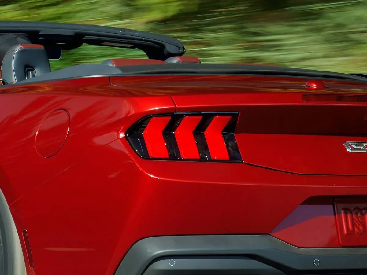 Ford Mustang VII Кабриолет — сүрөт 10
