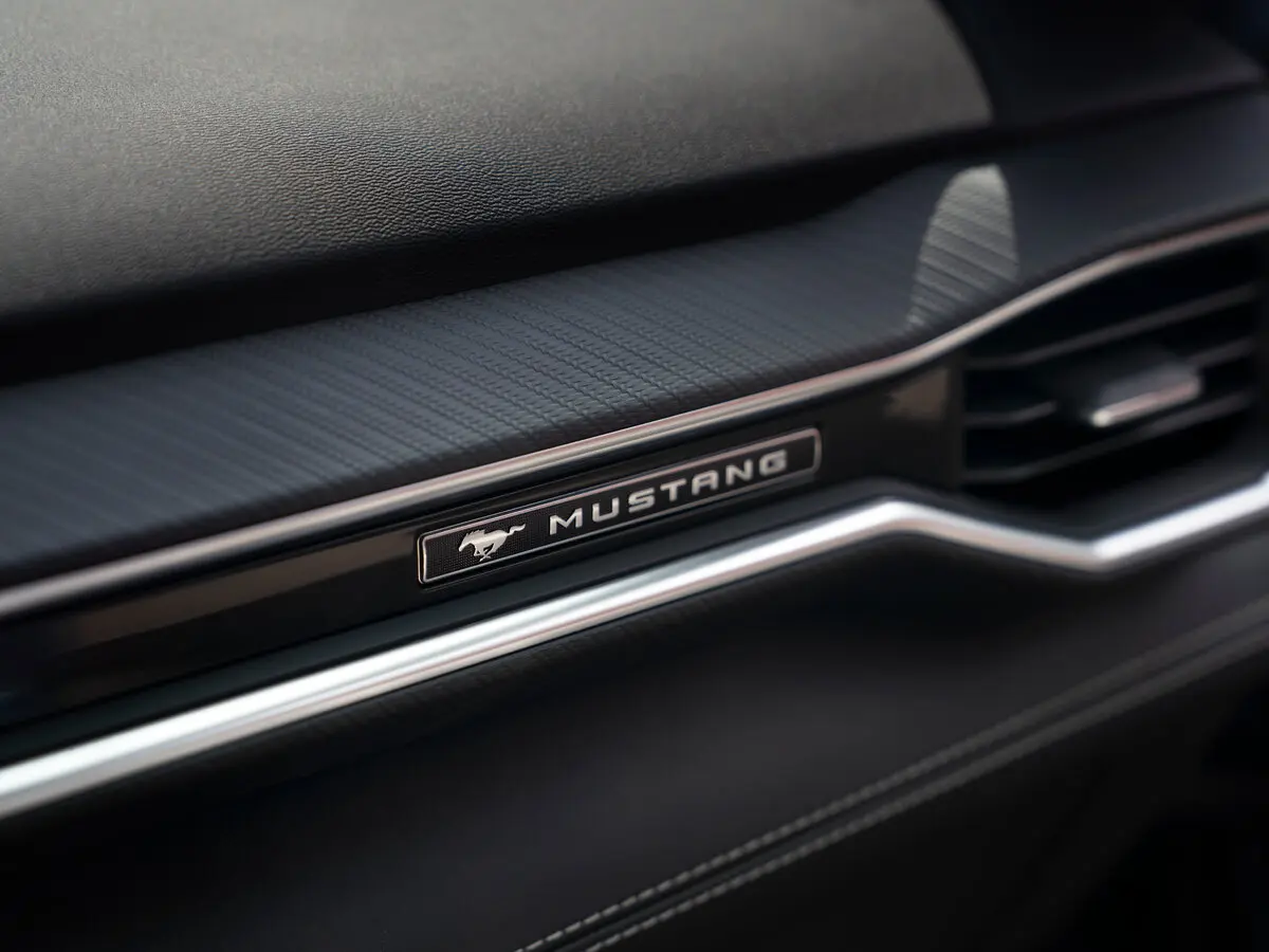 Ford Mustang VII Кабриолет — сүрөт 12
