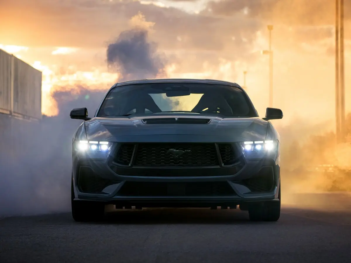 Ford Mustang VII Купе — photo 3