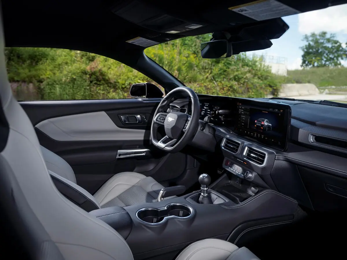 Ford Mustang VII Купе — photo 6