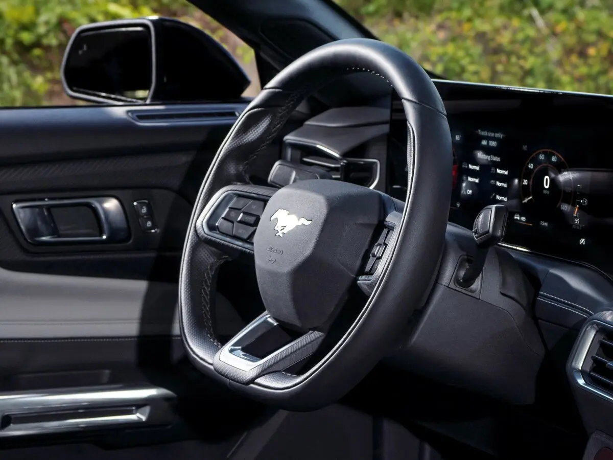 Ford Mustang VII Купе — photo 7