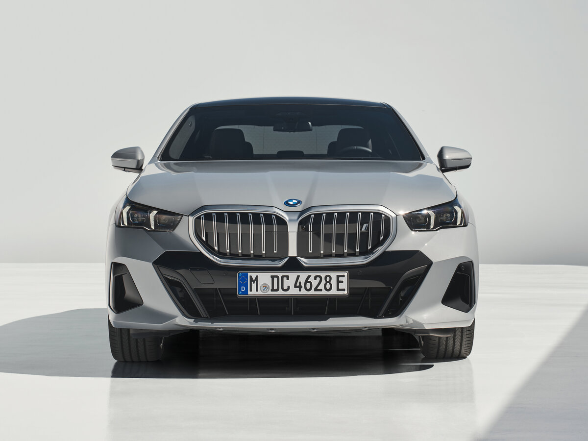 BMW i5 2023 – н.в. Седан — фото 3