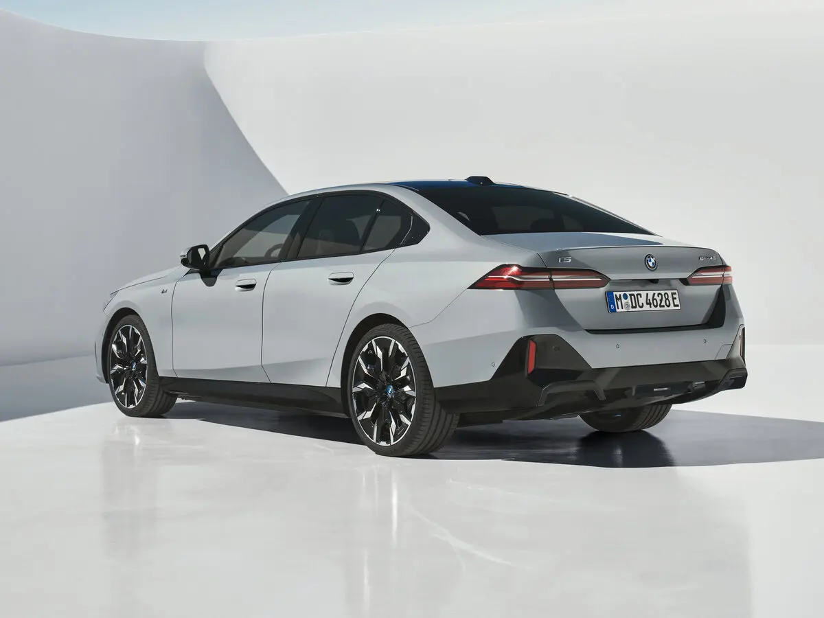 BMW i5 2023 – н.в. Седан — сүрөт 5