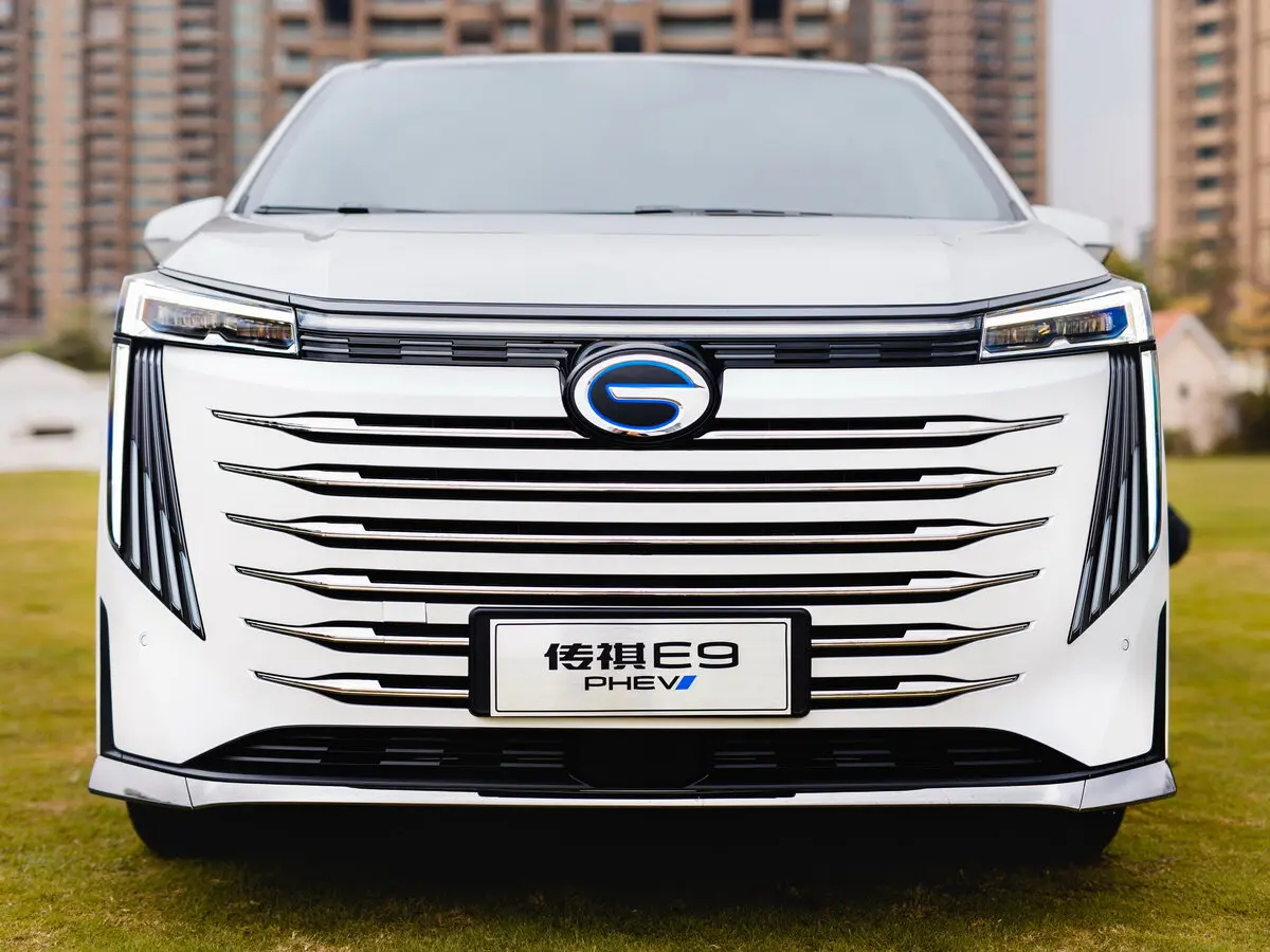 GAC Trumpchi E9 I Минивэн — сүрөт 3