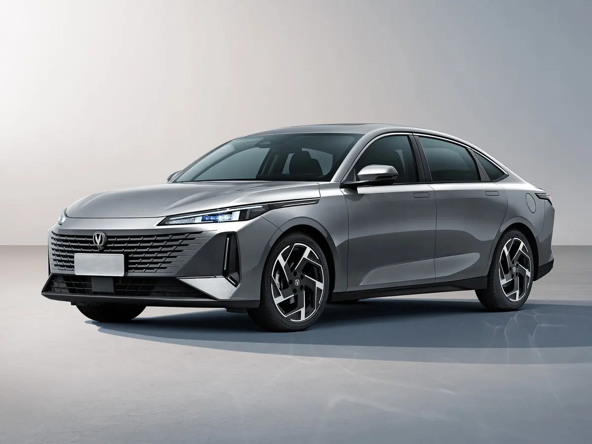 Changan Lamore 2023 – н.в.