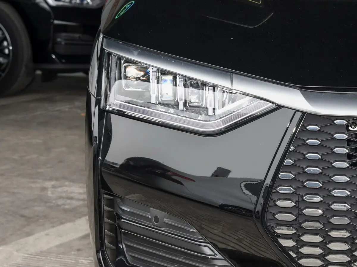 BYD E9 I Седан — сүрөт 17