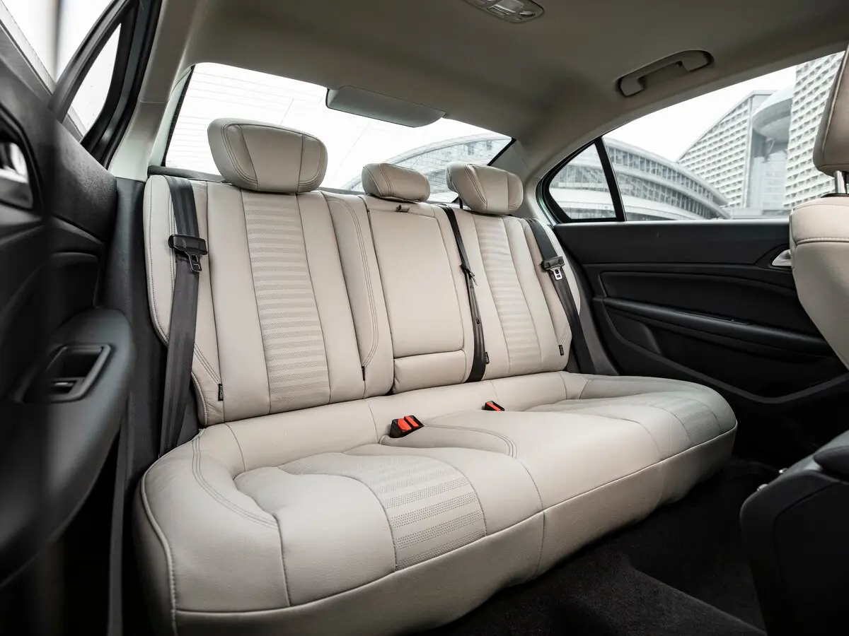 Peugeot 408 II Рестайлинг 2 Седан — сүрөт 10