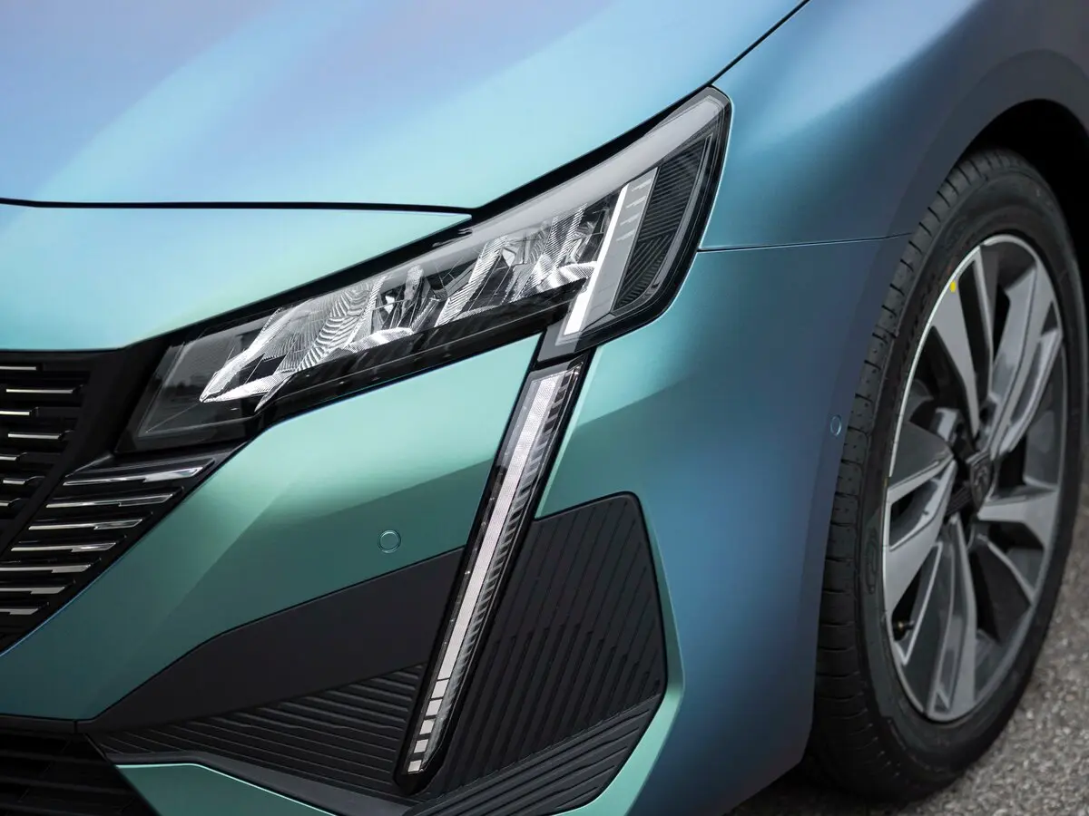 Peugeot 408 II Рестайлинг 2 Седан — сүрөт 12