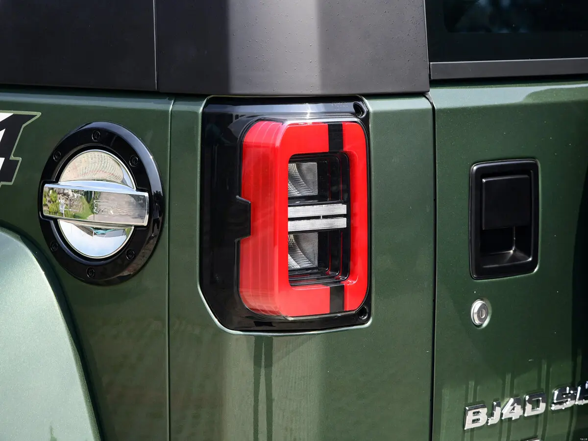 BAIC BJ40 I Рестайлинг Внедорожник 3 дв. — 照片 17
