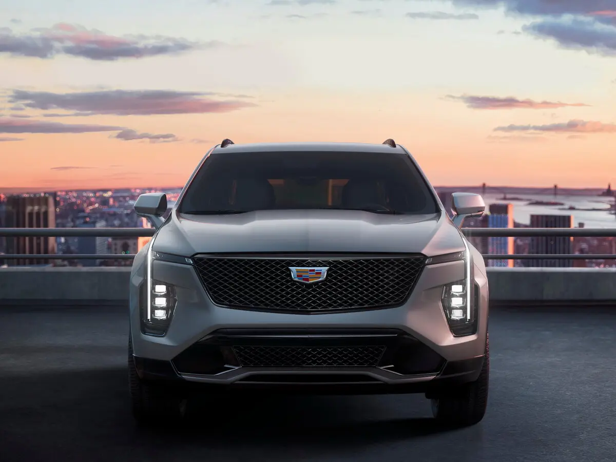 Cadillac XT4 I Рестайлинг Внедорожник 5 дв. — сүрөт 2