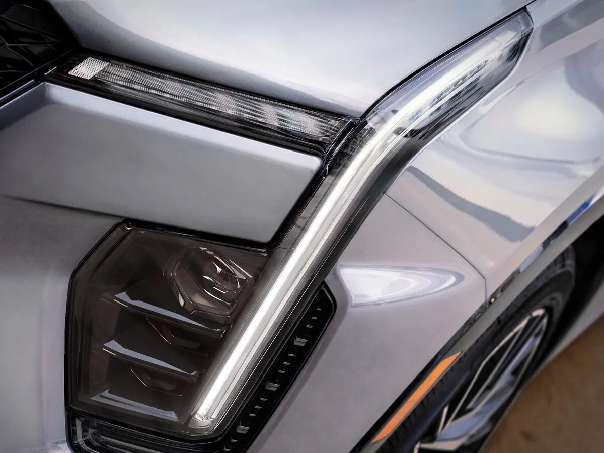Cadillac XT4 I Рестайлинг Внедорожник 5 дв. — сүрөт 10