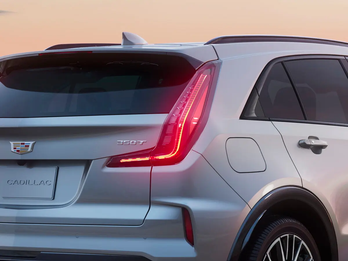 Cadillac XT4 I Рестайлинг Внедорожник 5 дв. — сүрөт 11