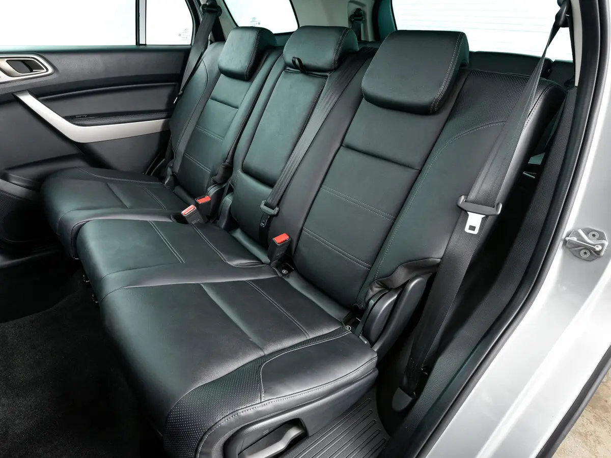 Ford Everest II Рестайлинг Внедорожник 5 дв. — сүрөт 11
