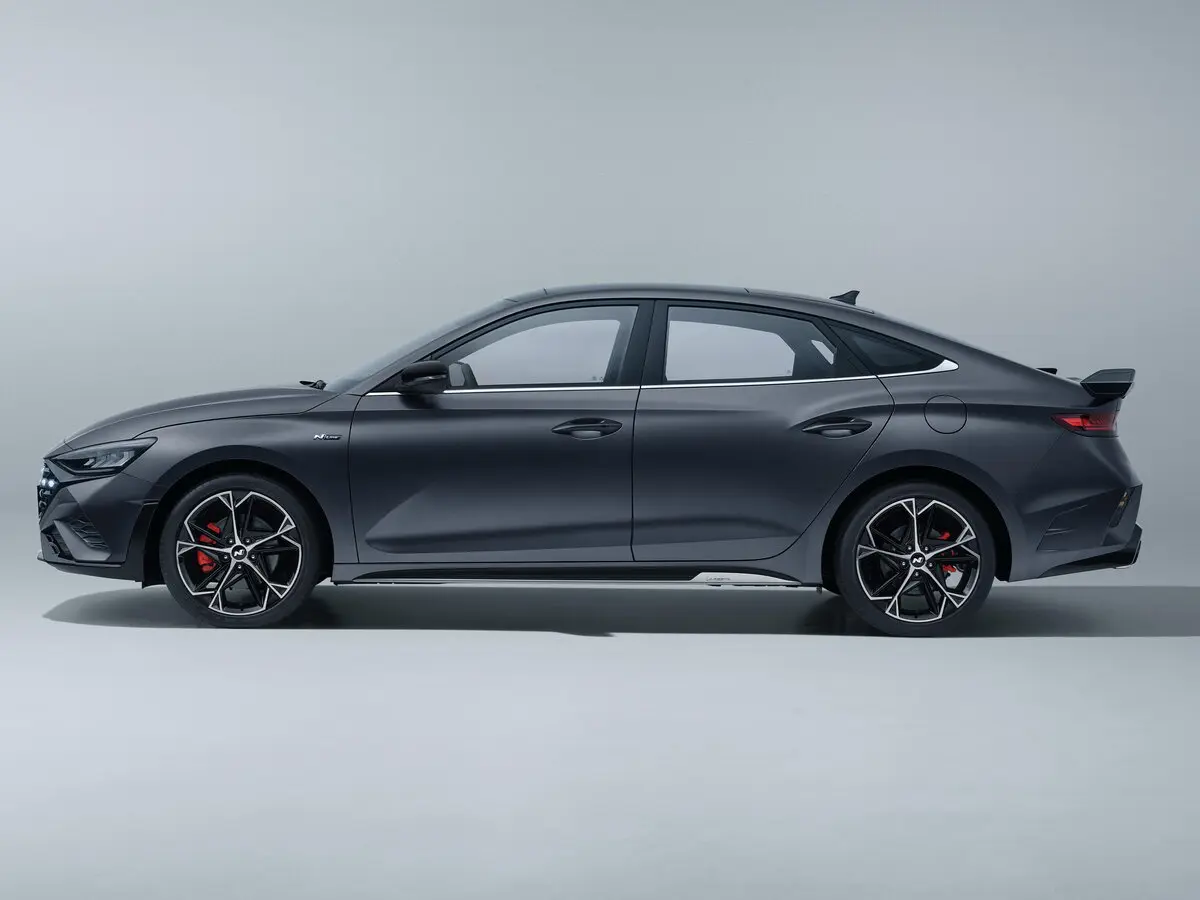 Hyundai Lafesta I Рестайлинг Седан — фото 2