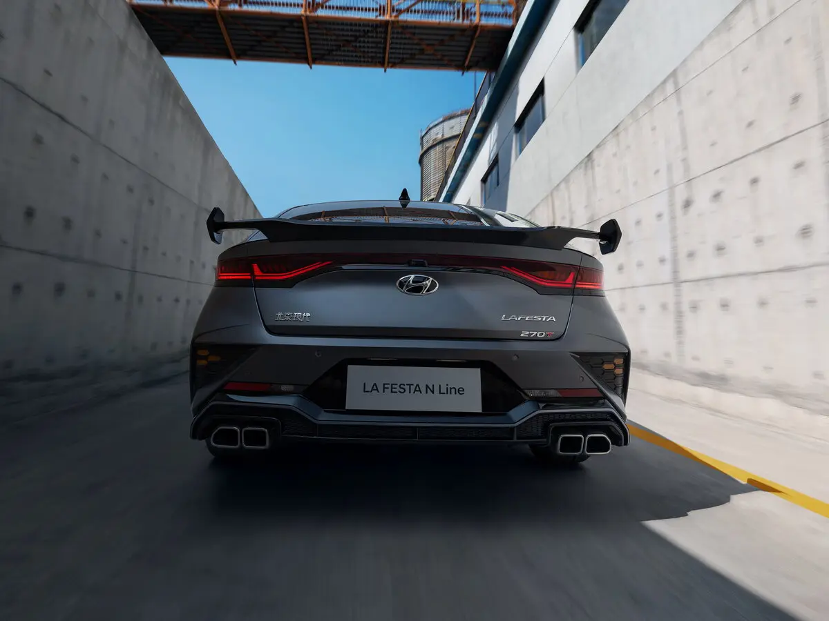 Hyundai Lafesta I Рестайлинг Седан — фото 4