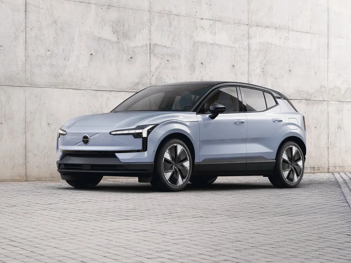 Volvo EX30 2023 – н.в.