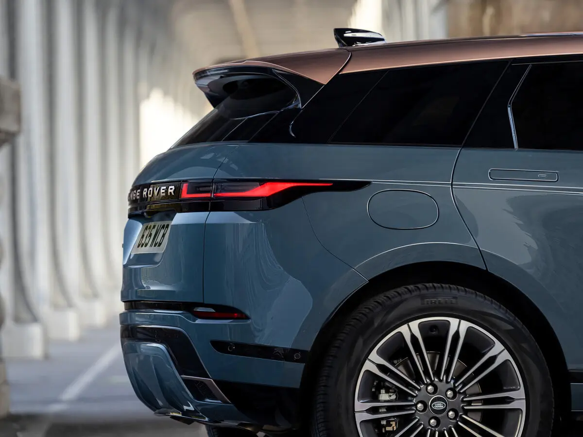Land Rover Range Rover Evoque II Рестайлинг Внедорожник 5 дв. — сүрөт 13