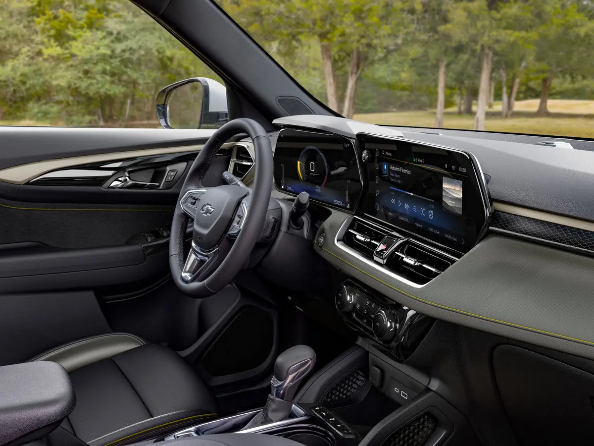Chevrolet TrailBlazer III Рестайлинг Внедорожник 5 дв. — 照片 7