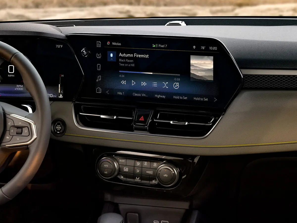 Chevrolet TrailBlazer III Рестайлинг Внедорожник 5 дв. — 照片 13