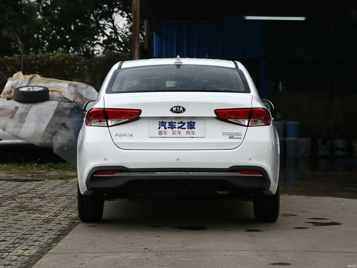 Kia Forte (China Market) I Седан — сүрөт 4