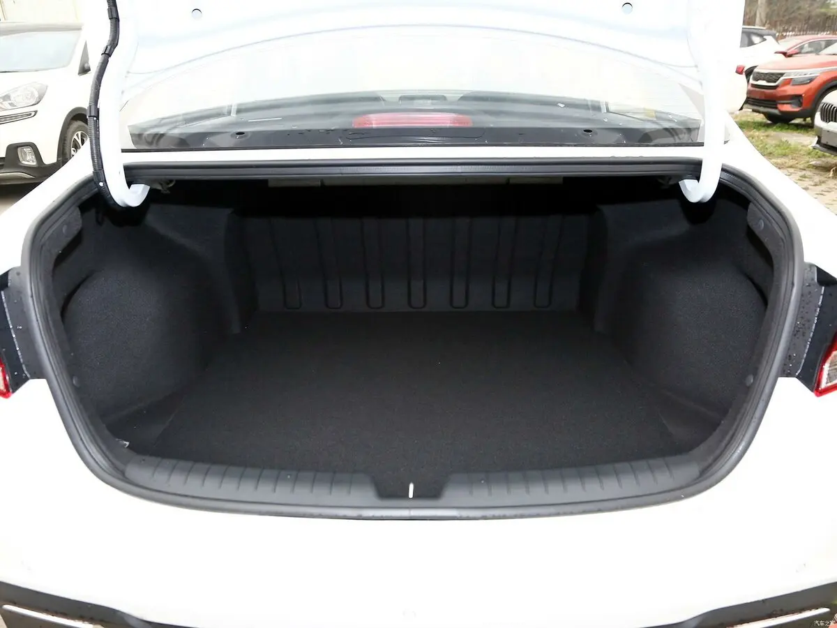 Kia Forte (China Market) I Седан — сүрөт 12