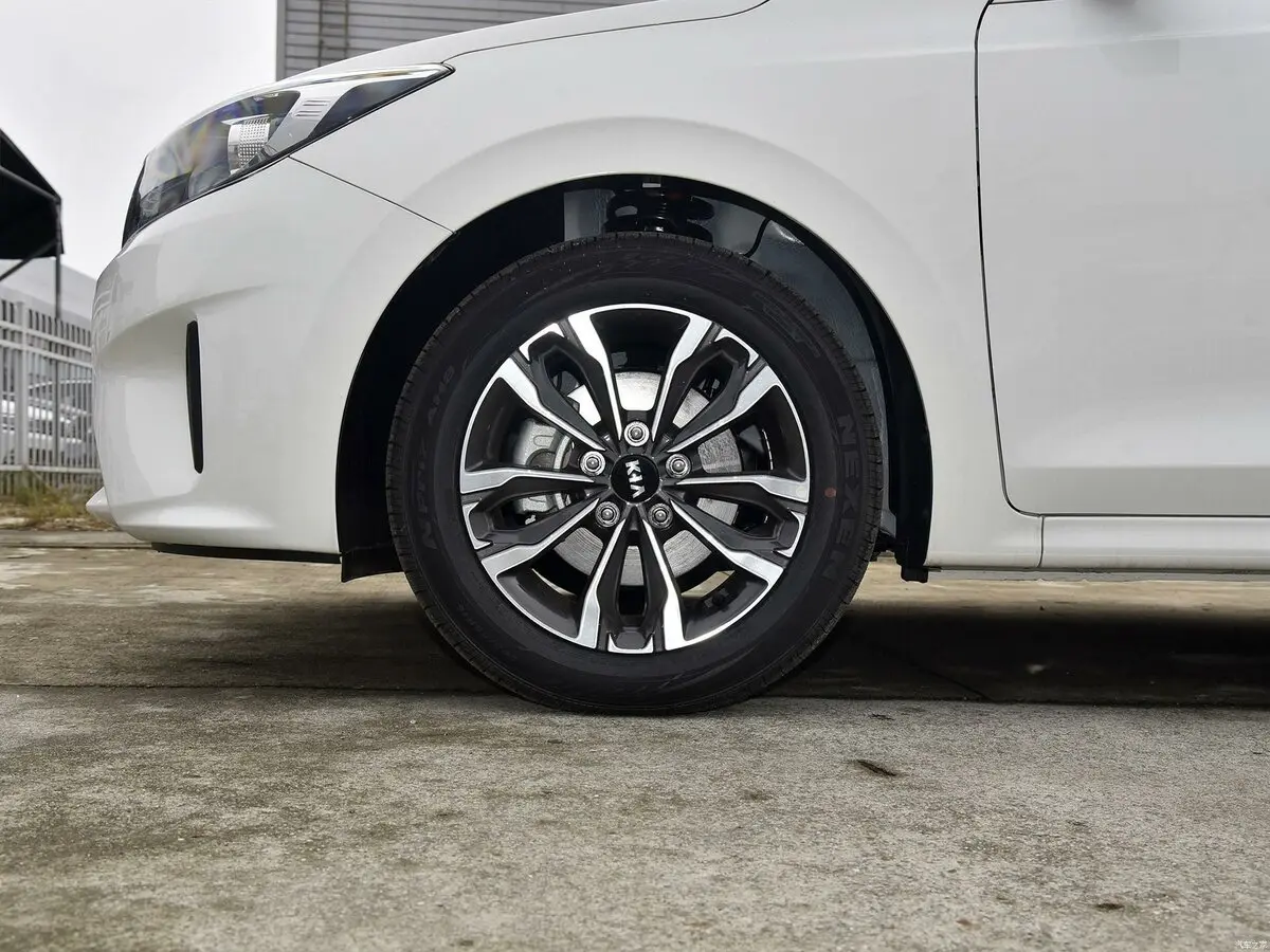 Kia Forte (China Market) I Седан — сүрөт 16