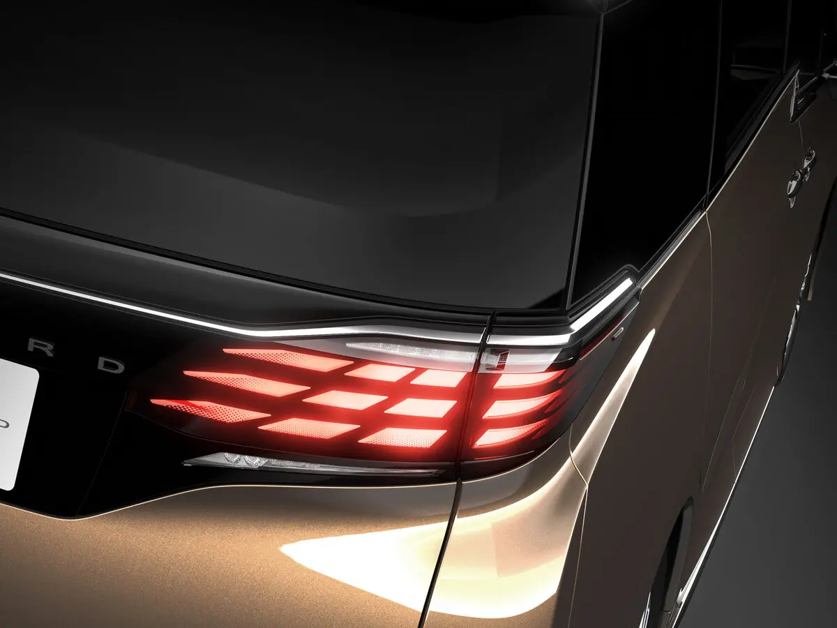 Toyota Alphard IV Минивэн — фото 6
