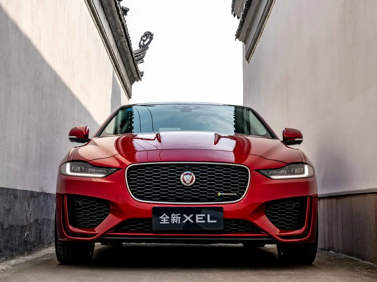 Jaguar XE I Рестайлинг Седан L — сүрөт 3