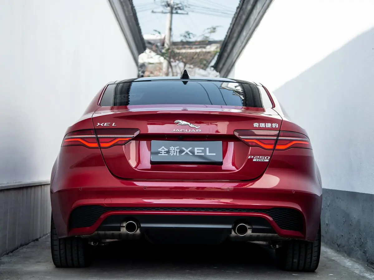 Jaguar XE I Рестайлинг Седан L — сүрөт 4