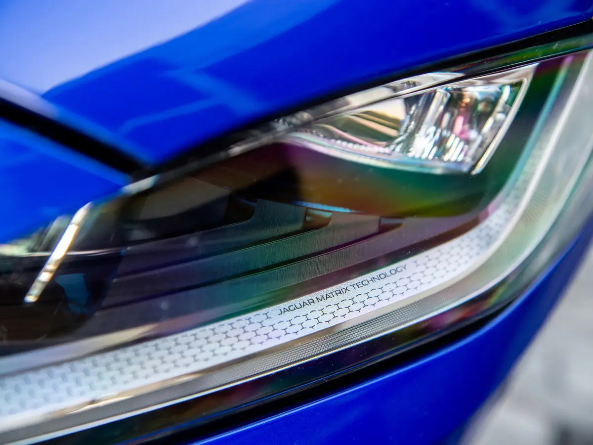 Jaguar XE I Рестайлинг Седан L — сүрөт 10