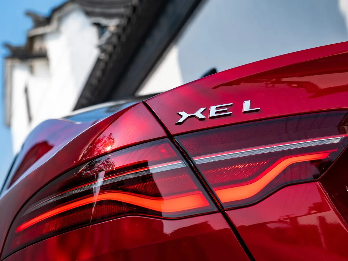 Jaguar XE I Рестайлинг Седан L — сүрөт 11
