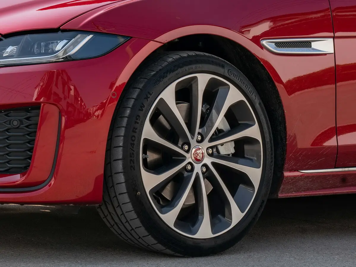 Jaguar XE I Рестайлинг Седан L — сүрөт 14