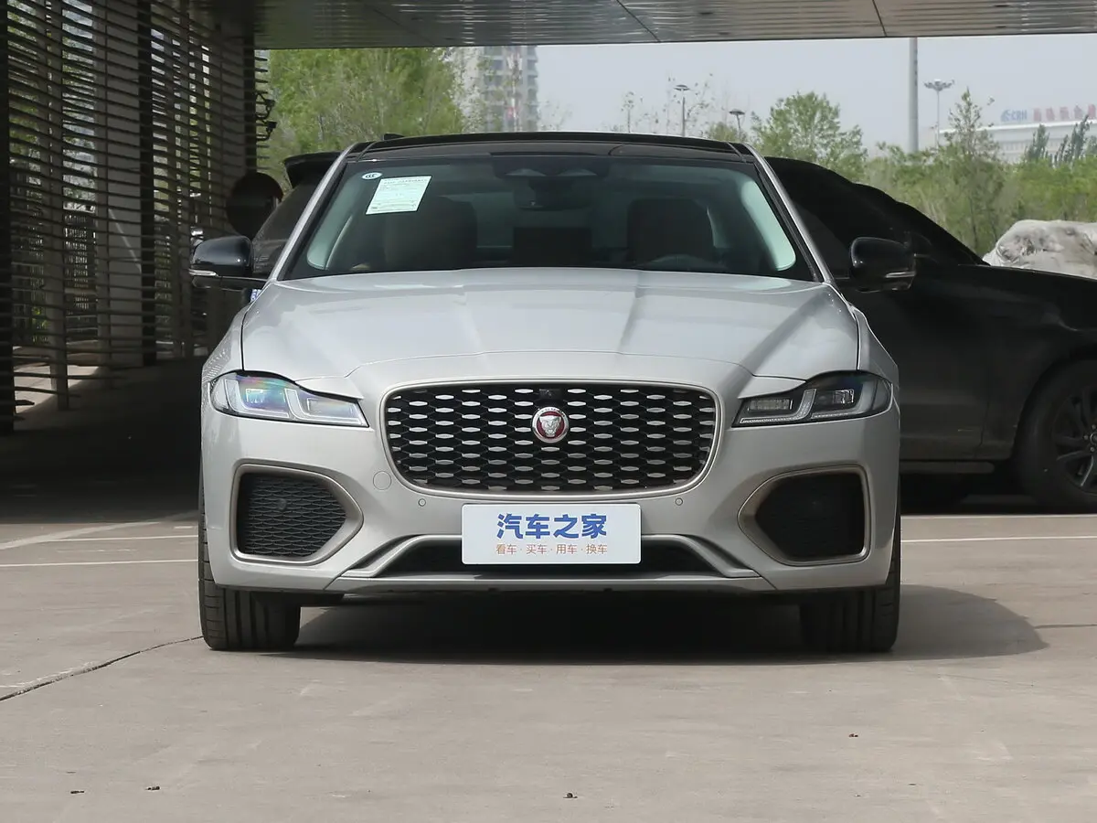 Jaguar XF II Рестайлинг Седан L — сүрөт 3