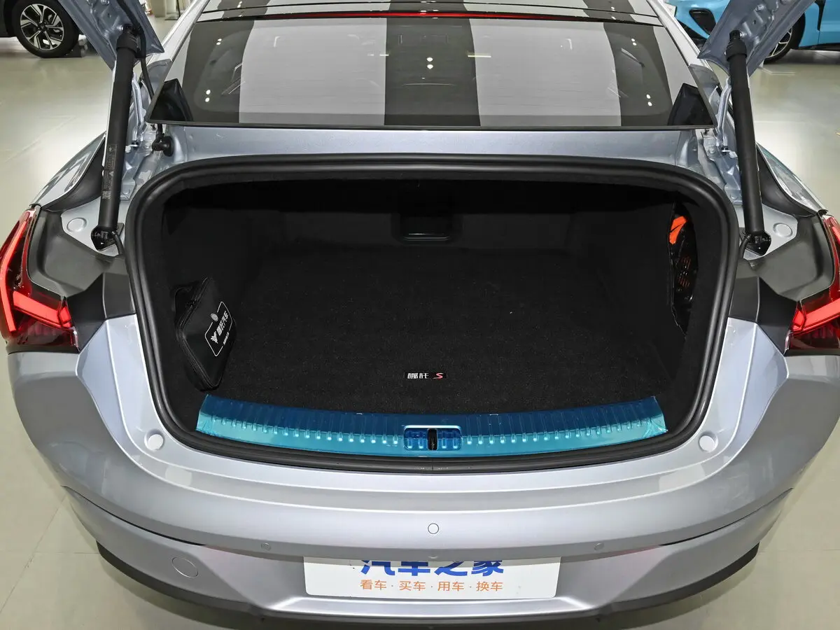 Hozon Neta S 2022 – 2025 Седан — сүрөт 12